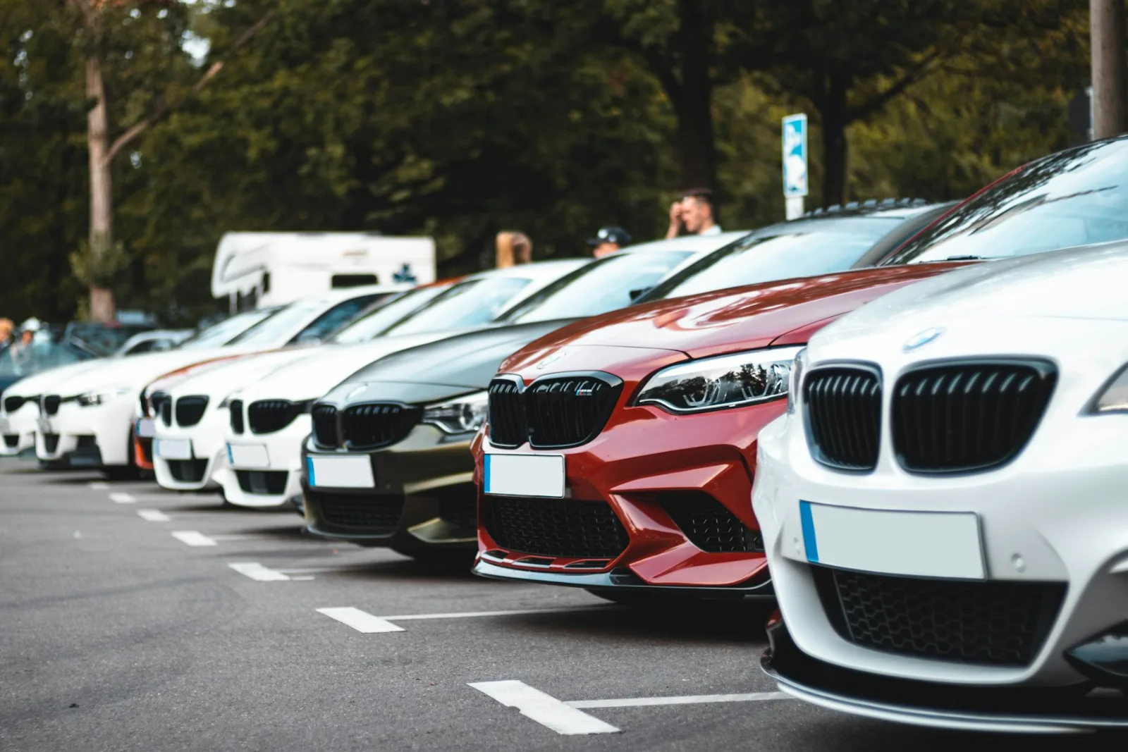 Auto lenders & finance companies